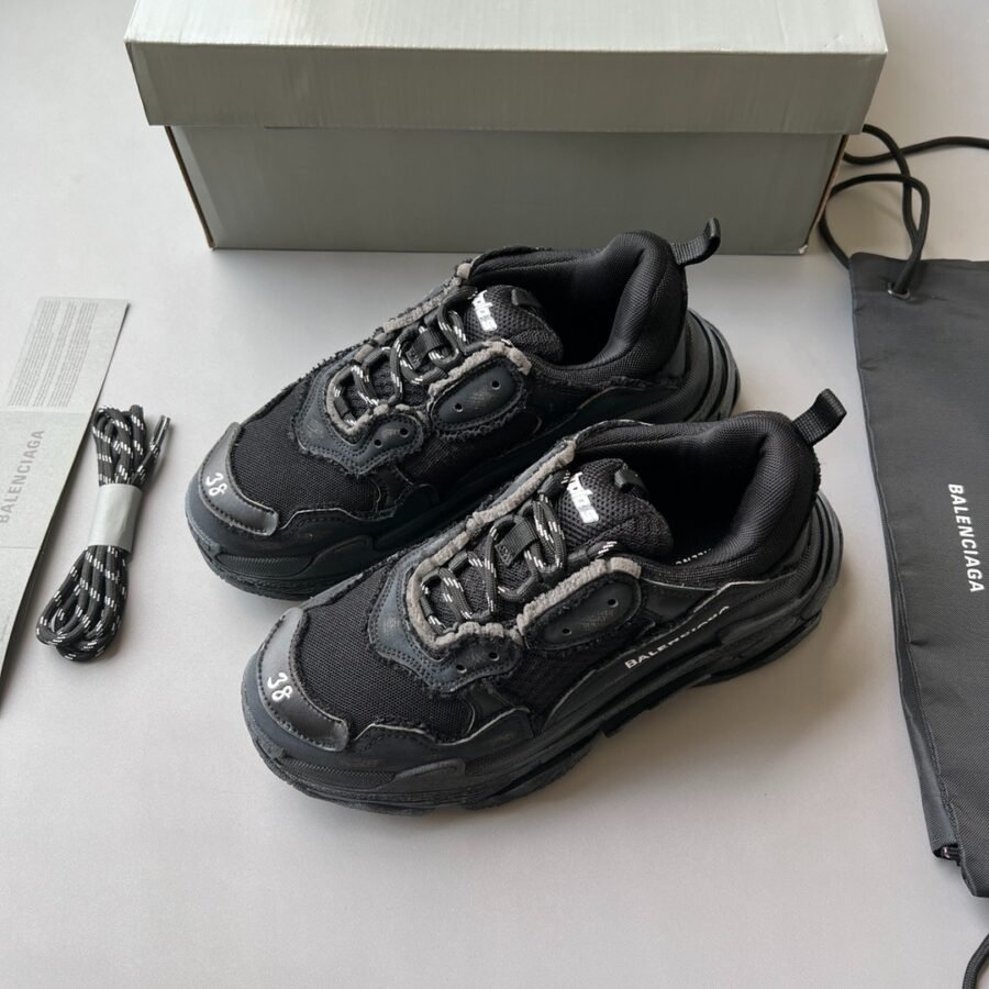 Balenciaga Triple S