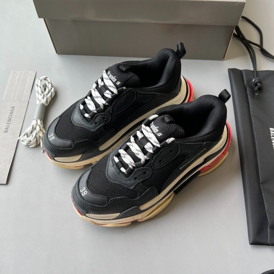 Balenciaga Triple S