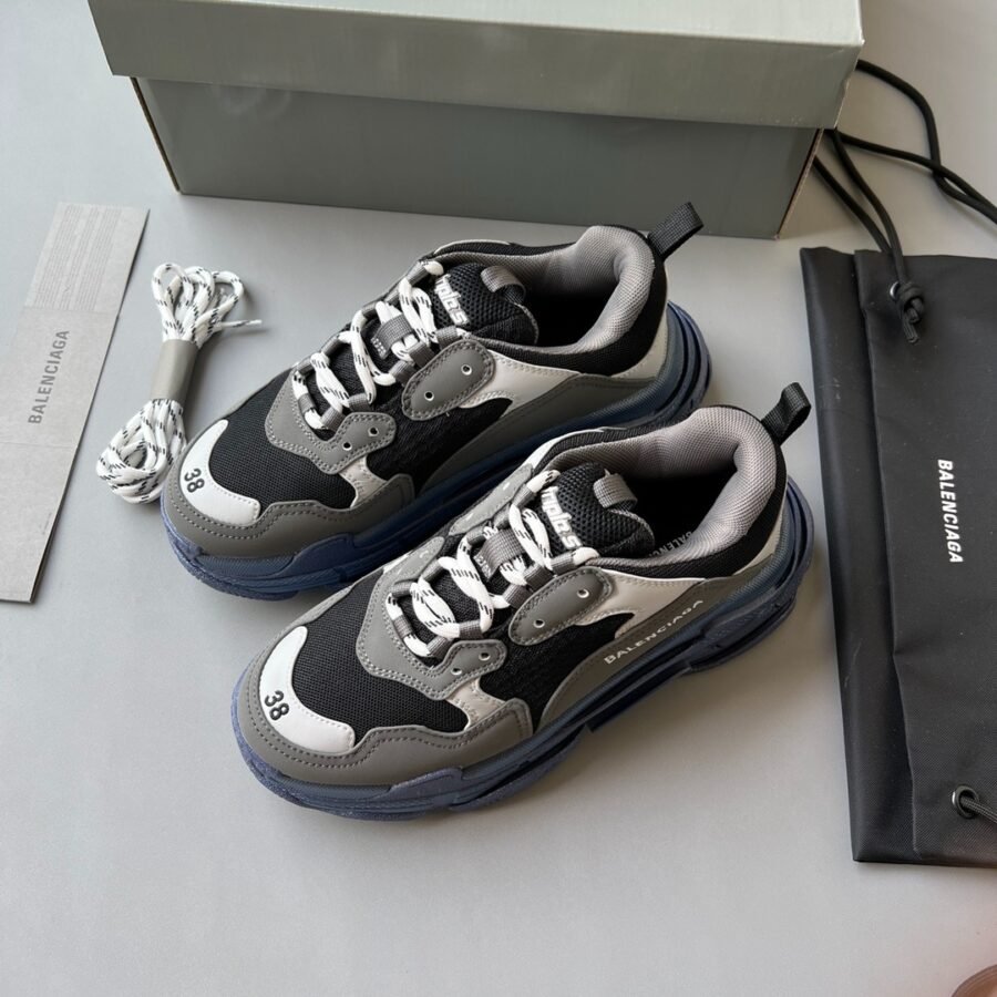 Balenciaga Triple S