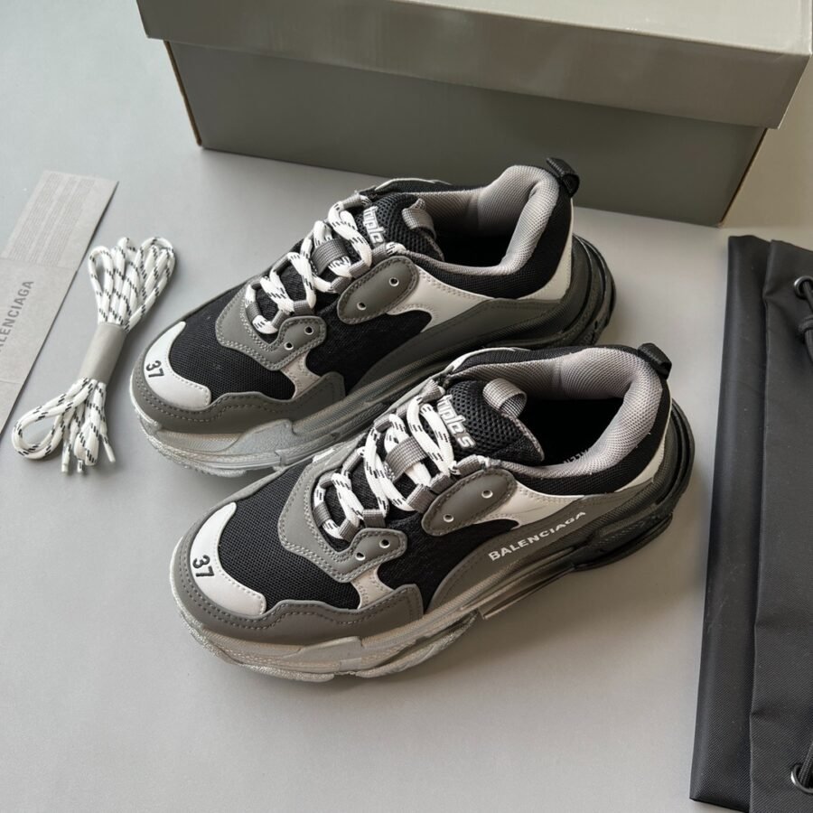 Balenciaga Triple S