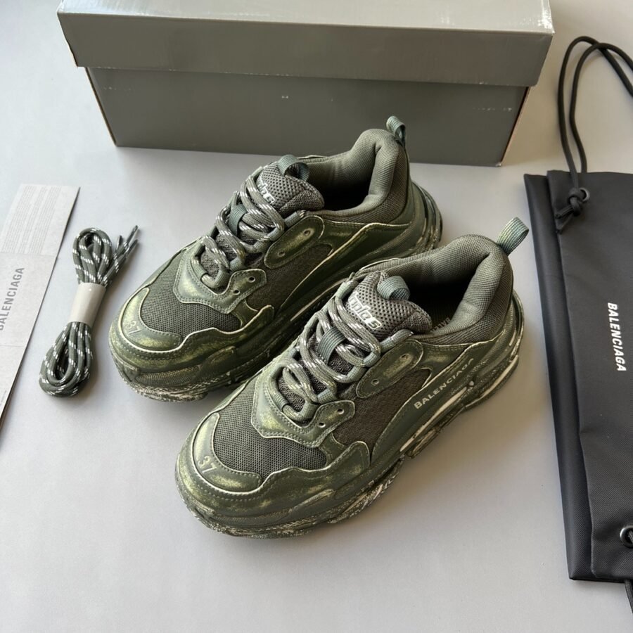 Balenciaga Triple S