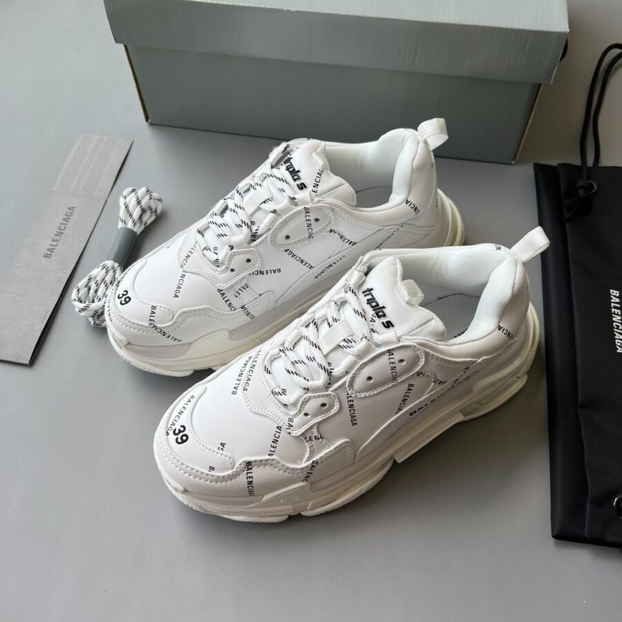 Balenciaga Triple S
