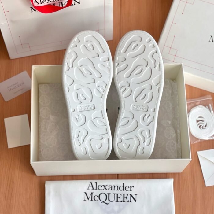 imgi_10_i1736181994877_5079_0_8.jpg imgi_10_i1736181994877_5079_0_8.jpg