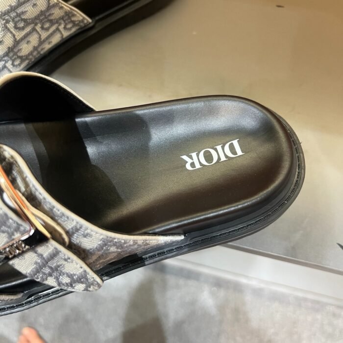 imgi_10_i1747714446271_1566_0_8.jpg imgi_10_i1747714446271_1566_0_8.jpg