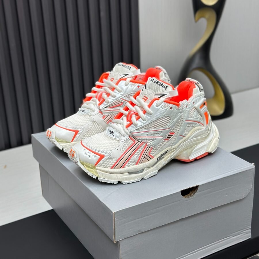 Balenciaga Runner