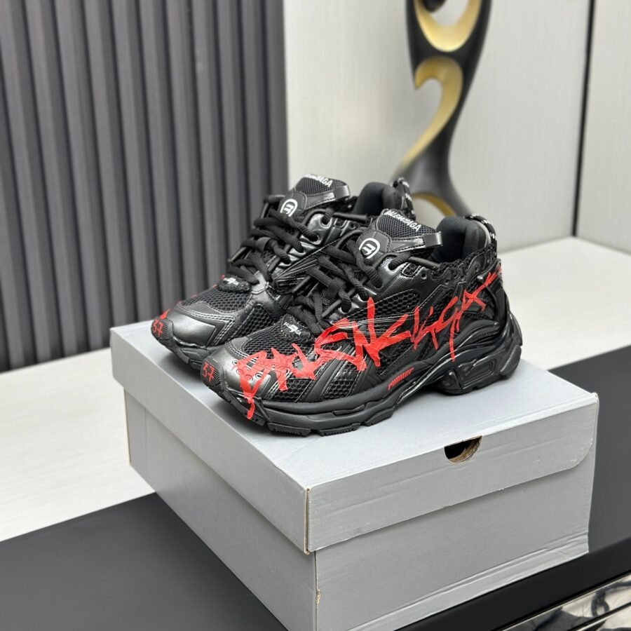 Balenciaga Runner