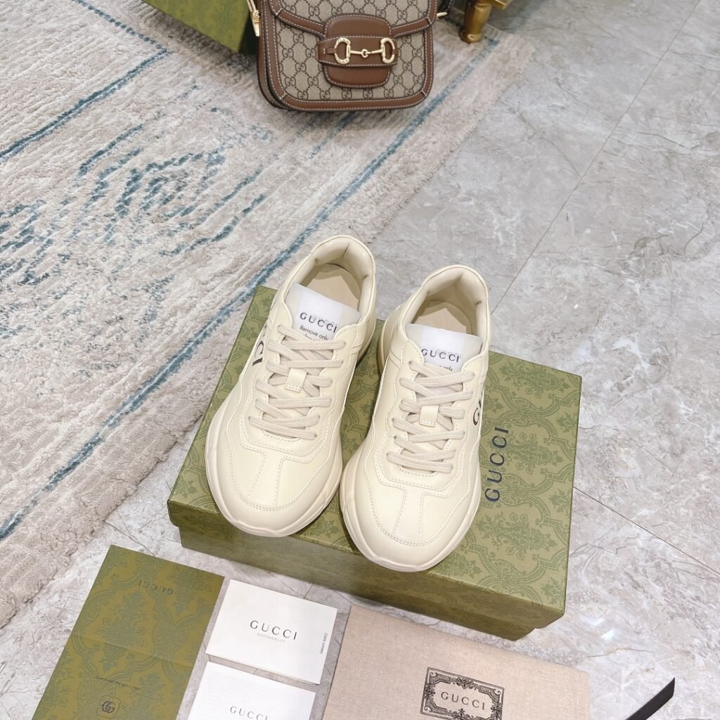 Rhyton Leather Sneaker
