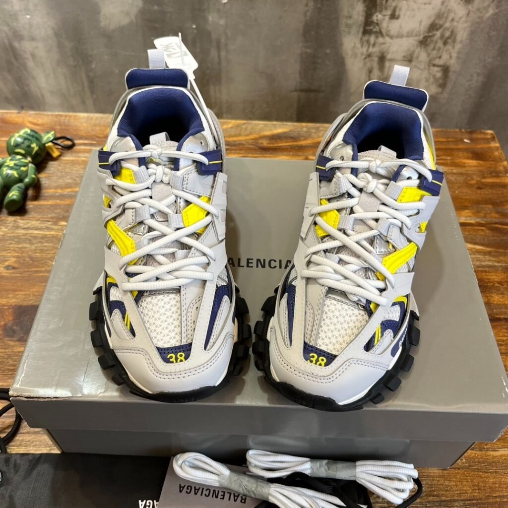 Balenciaga Track
