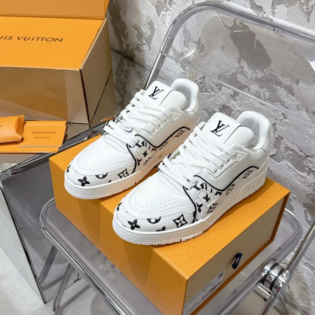 LV Trainer Sneaker