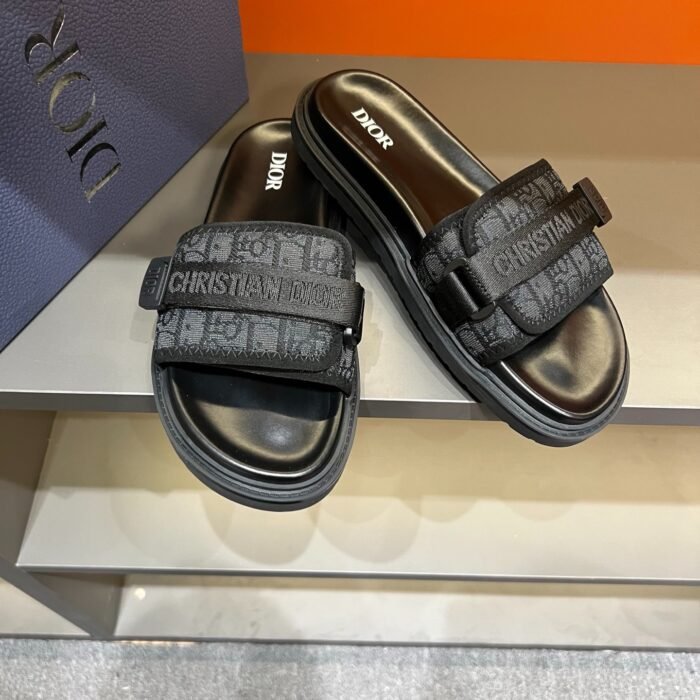 imgi_4_i1749543961985_2407_0_2.jpg imgi_4_i1749543961985_2407_0_2.jpg