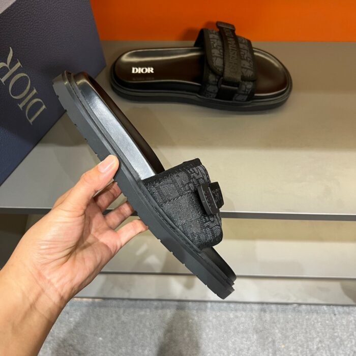 imgi_6_i1749543961931_6706_0_4.jpg imgi_6_i1749543961931_6706_0_4.jpg