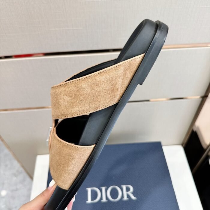 imgi_8_i1685721529_2845_6.jpg imgi_8_i1685721529_2845_6.jpg