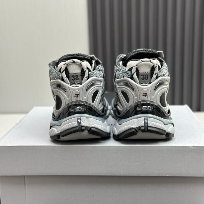 imgi_8_i1727987111_4141_5.jpg imgi_8_i1727987111_4141_5.jpg