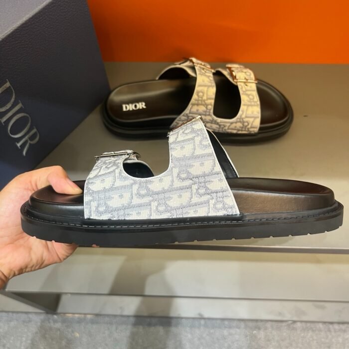 imgi_8_i1747714448973_9834_0_6.jpg imgi_8_i1747714448973_9834_0_6.jpg