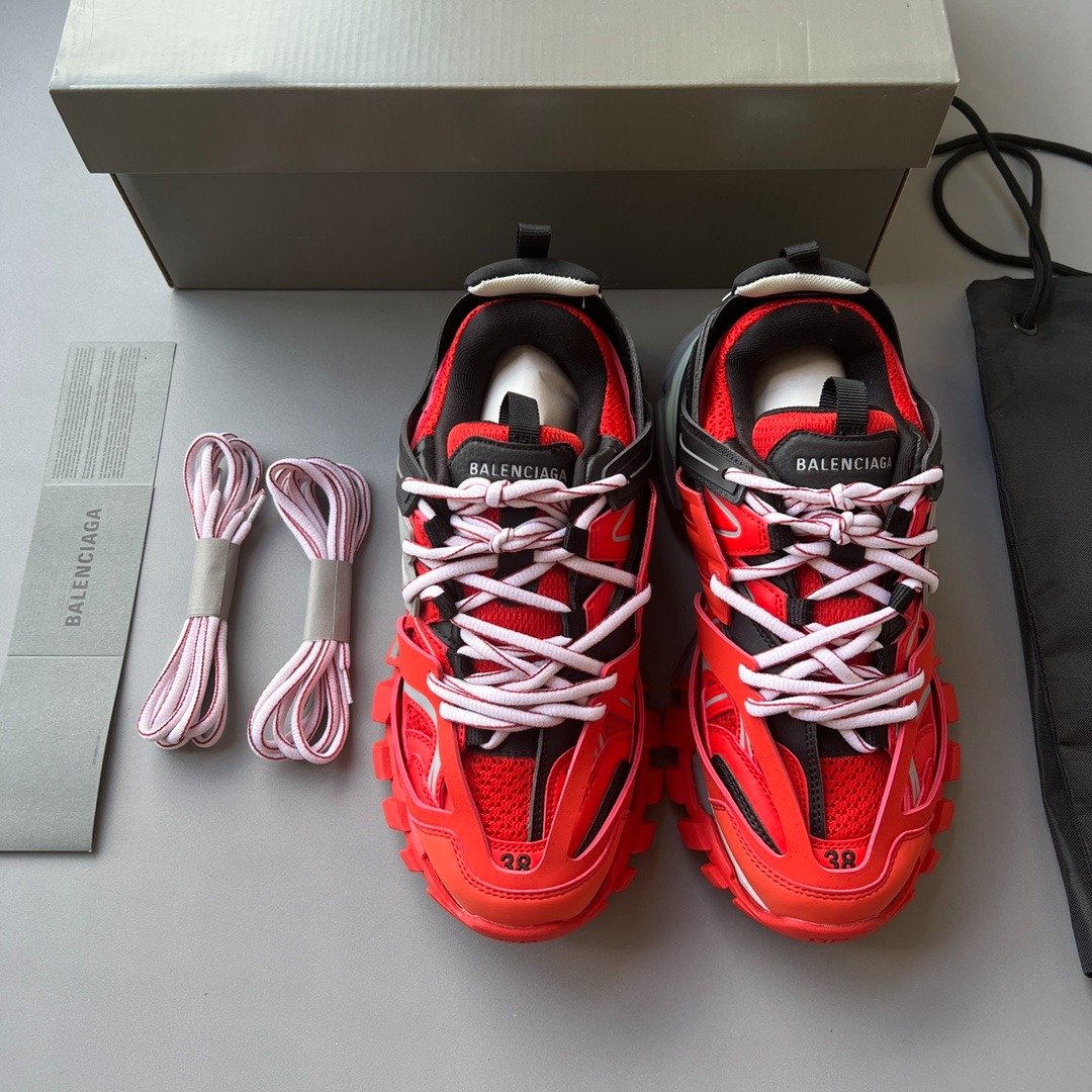 Track Sneaker