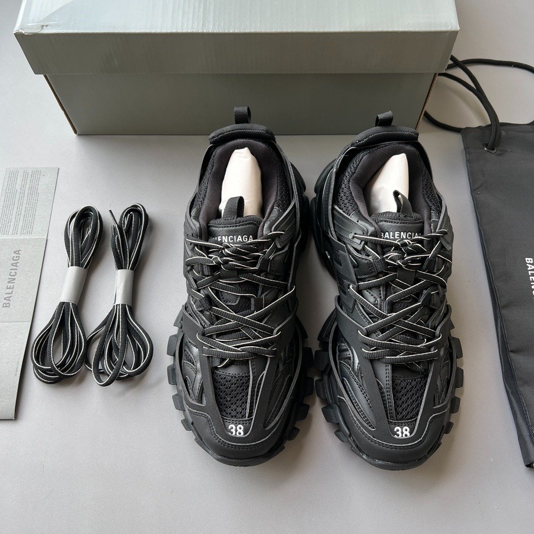 Track Sneaker