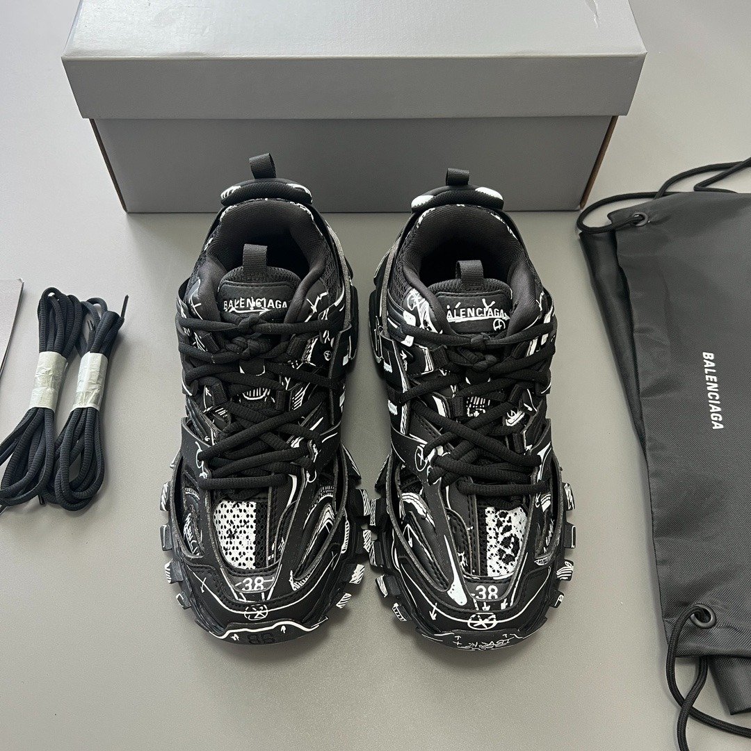 Track Sneaker