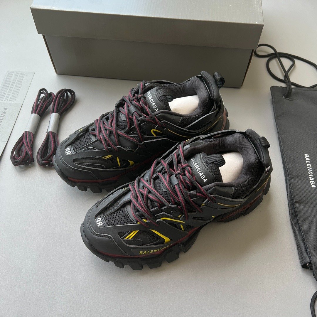 Track Sneaker