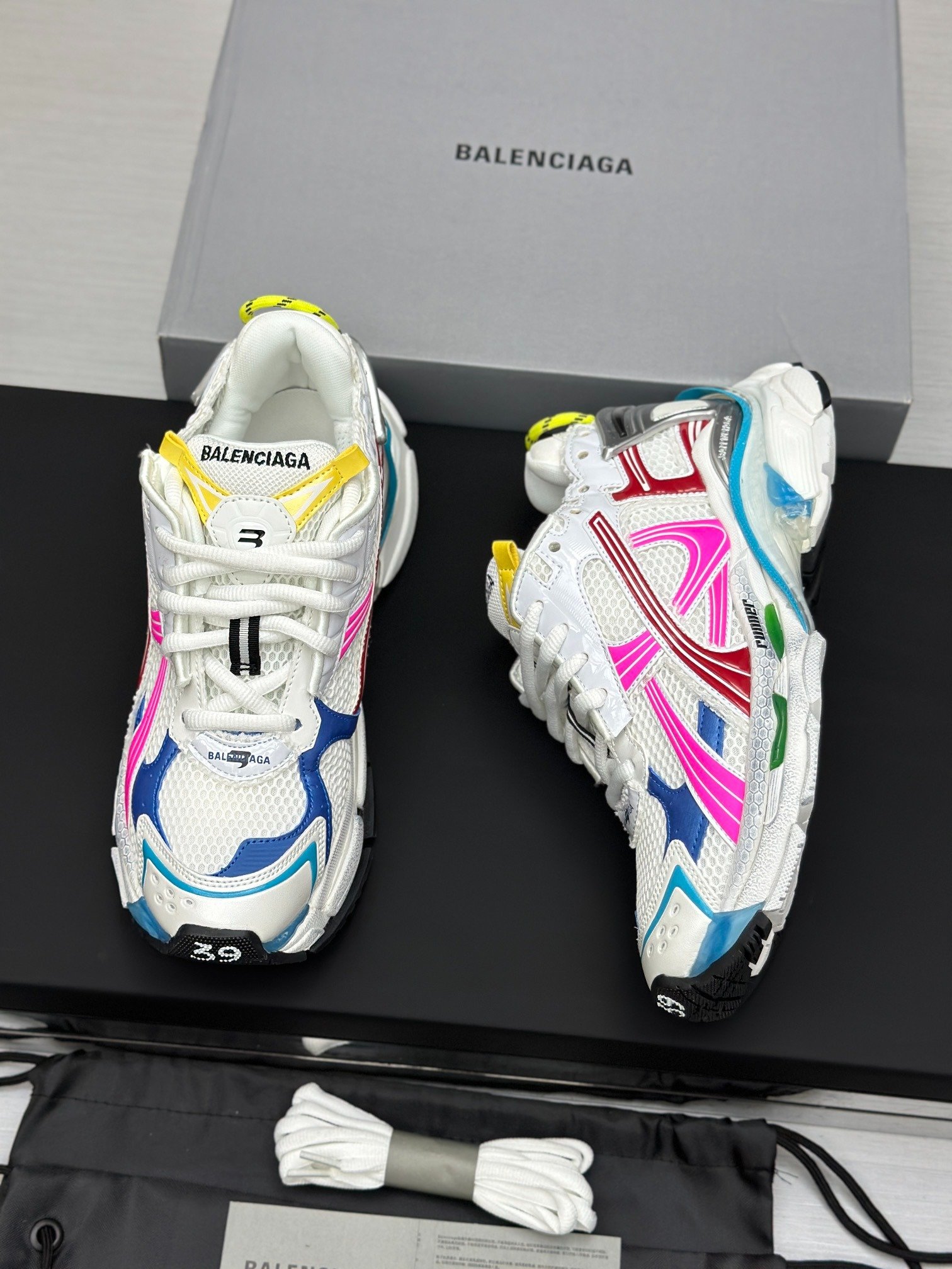 Runner Sneaker - Image 5
