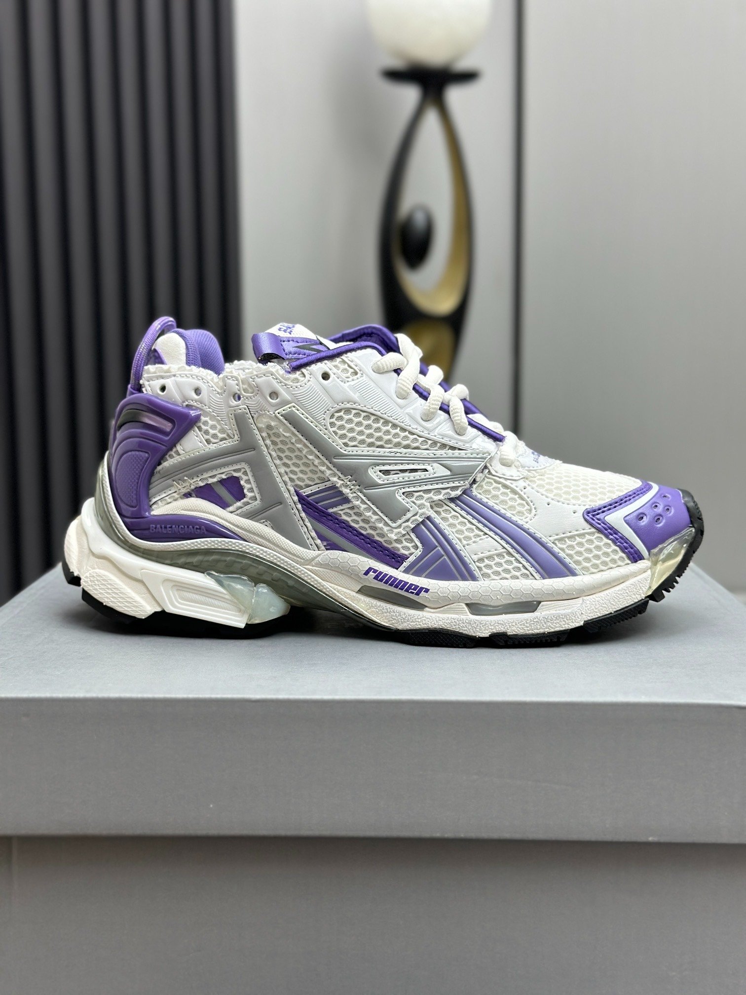 Runner Sneaker - Image 6