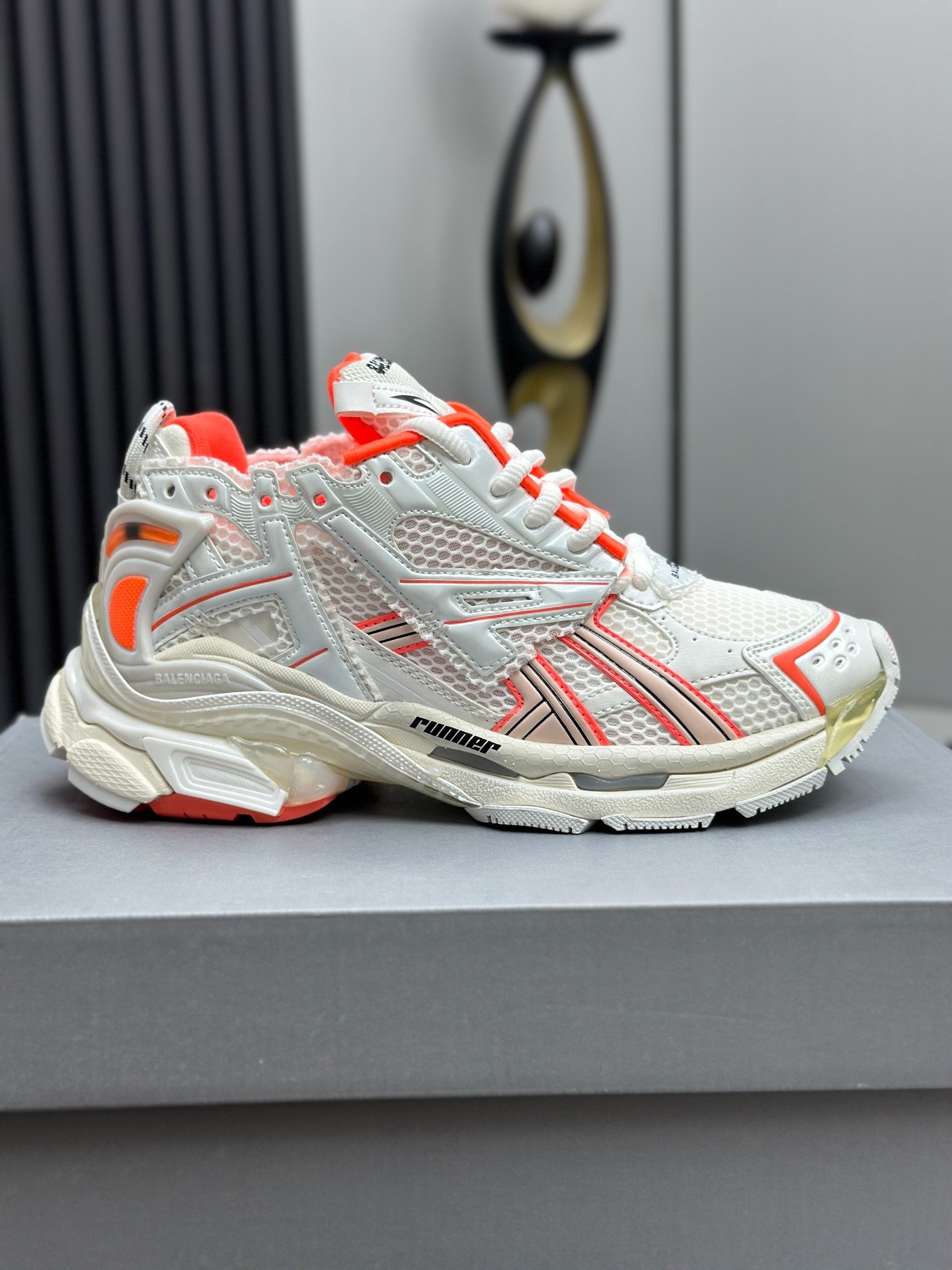 Runner Sneaker - Image 6