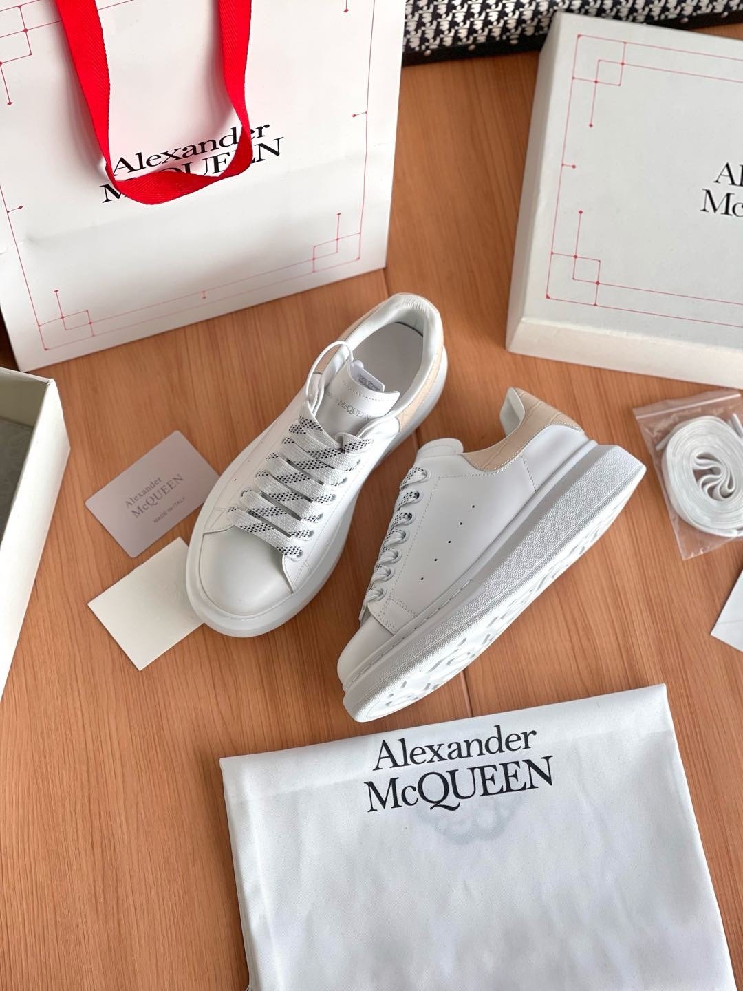 Oversized Sneaker