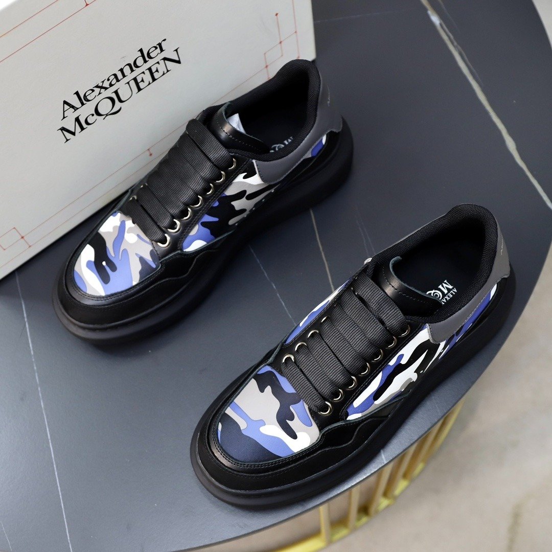 Oversized Sneaker - Image 3