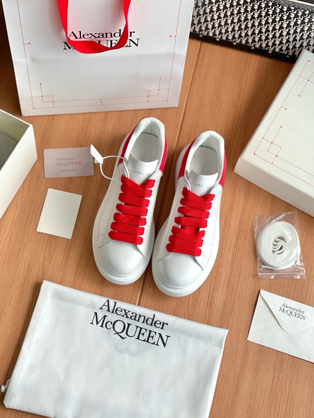 Oversized Sneaker - Image 3