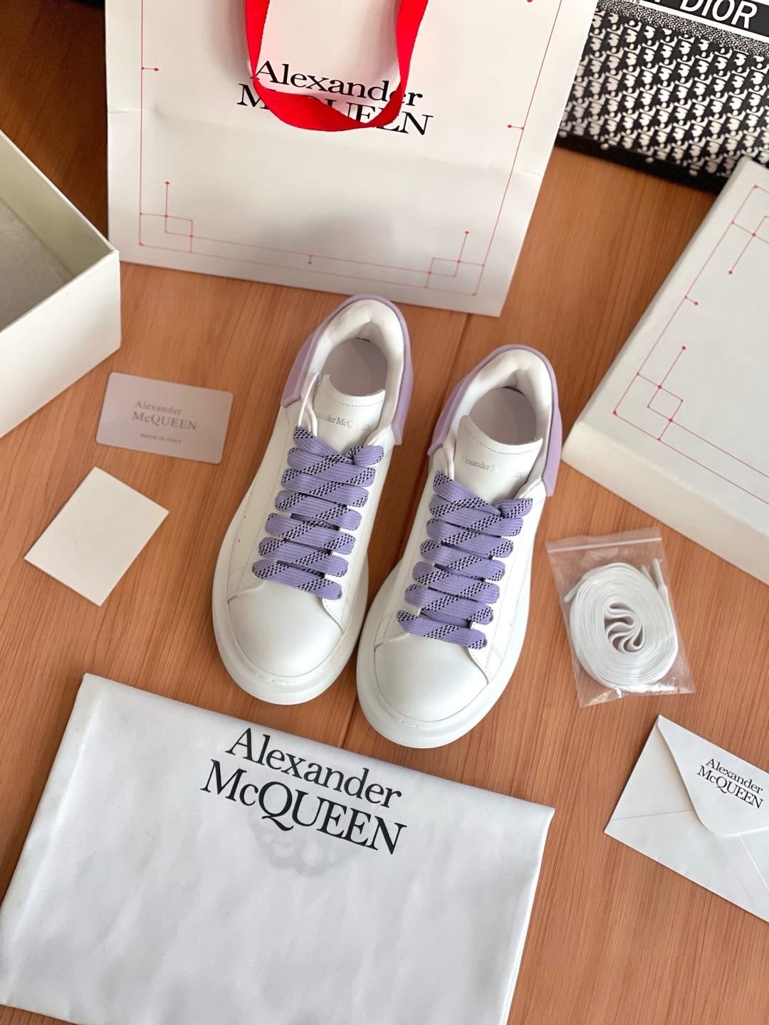 Oversized Sneaker - Image 3