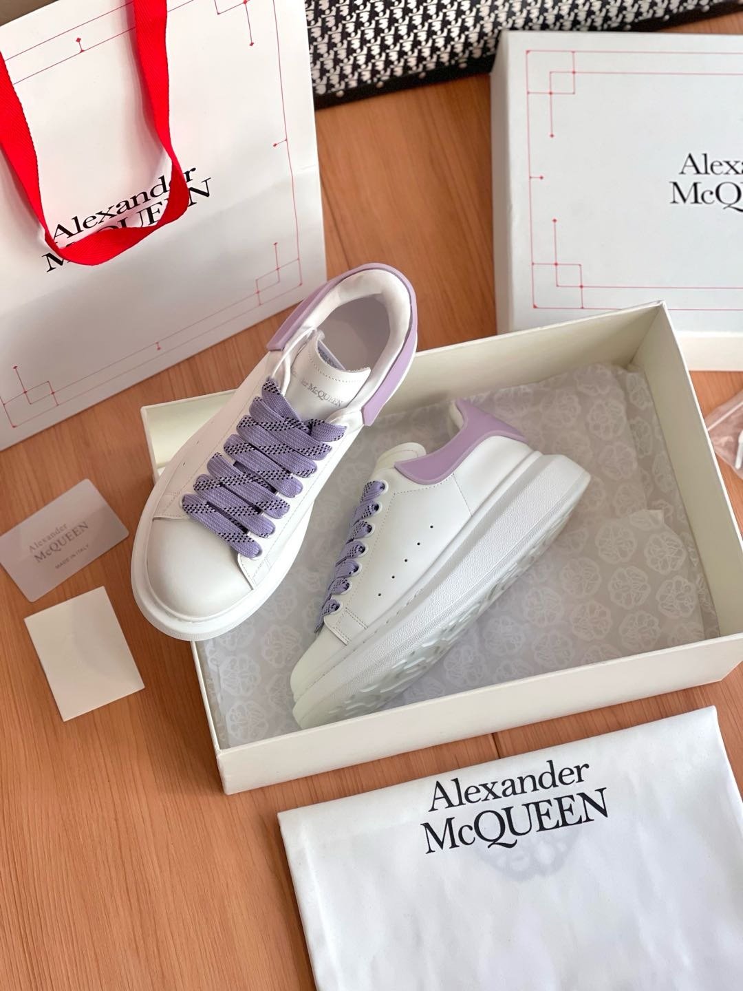 Oversized Sneaker - Image 4