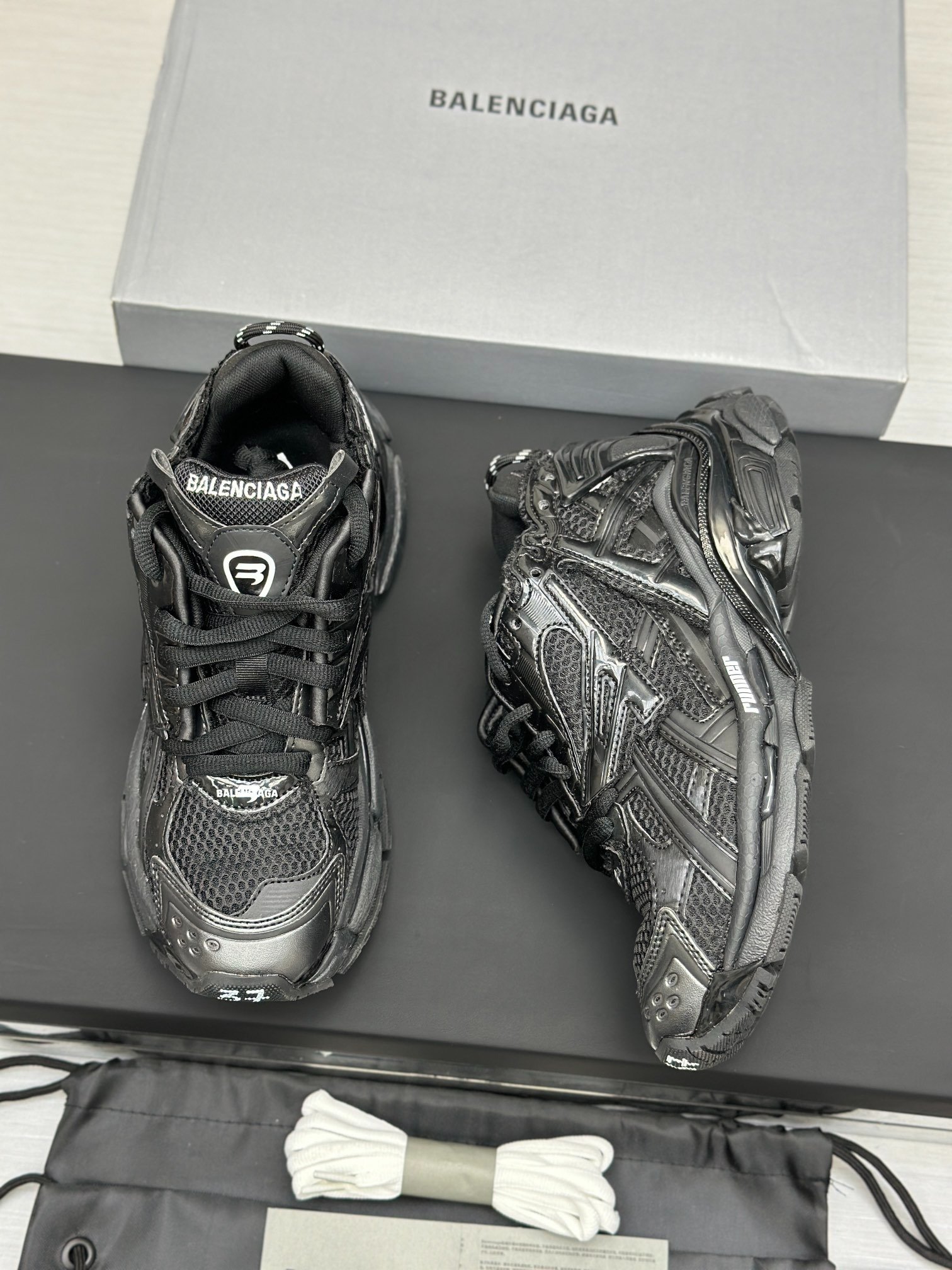 Runner Sneaker - Image 5