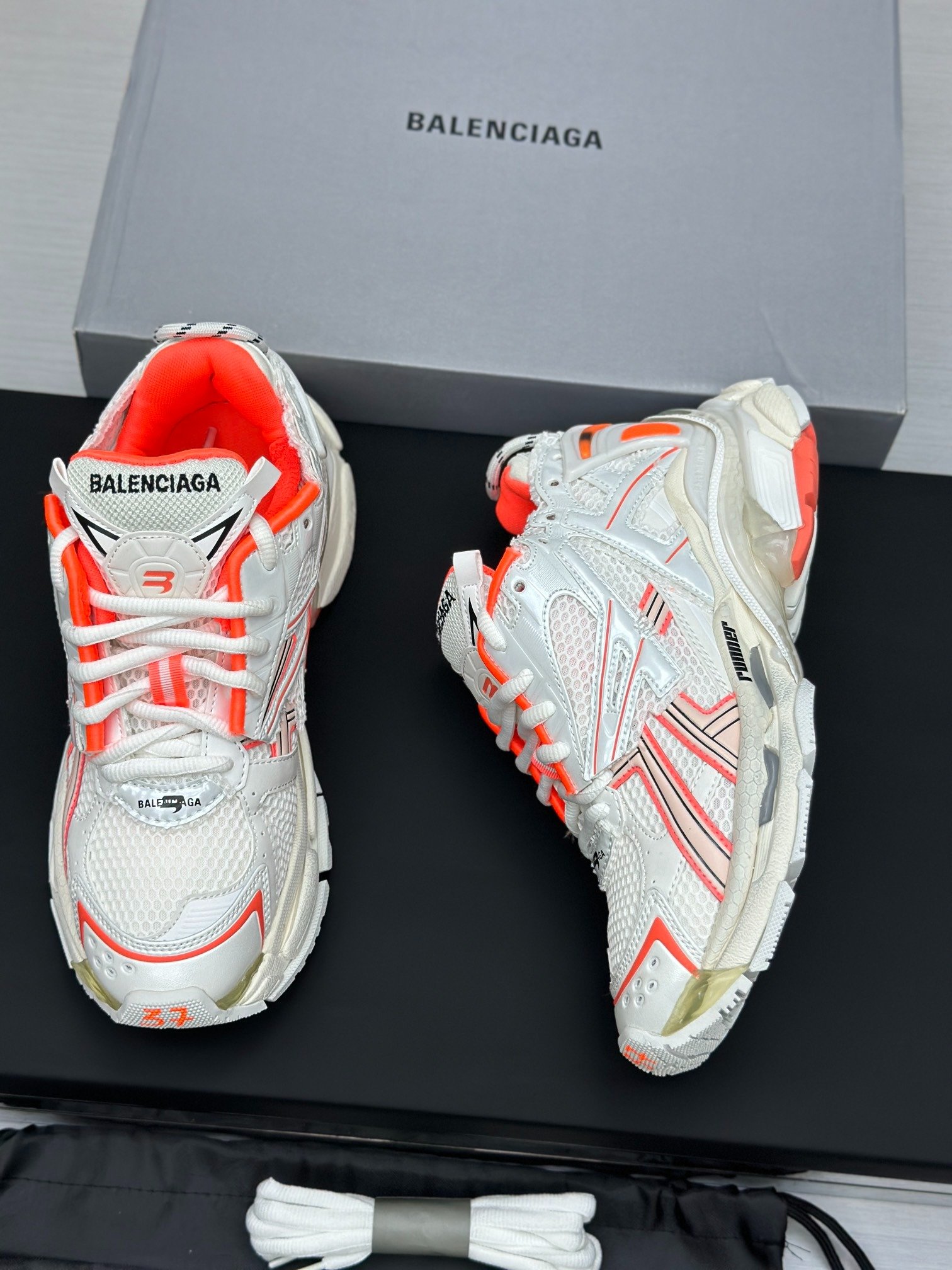 Runner Sneaker - Image 5