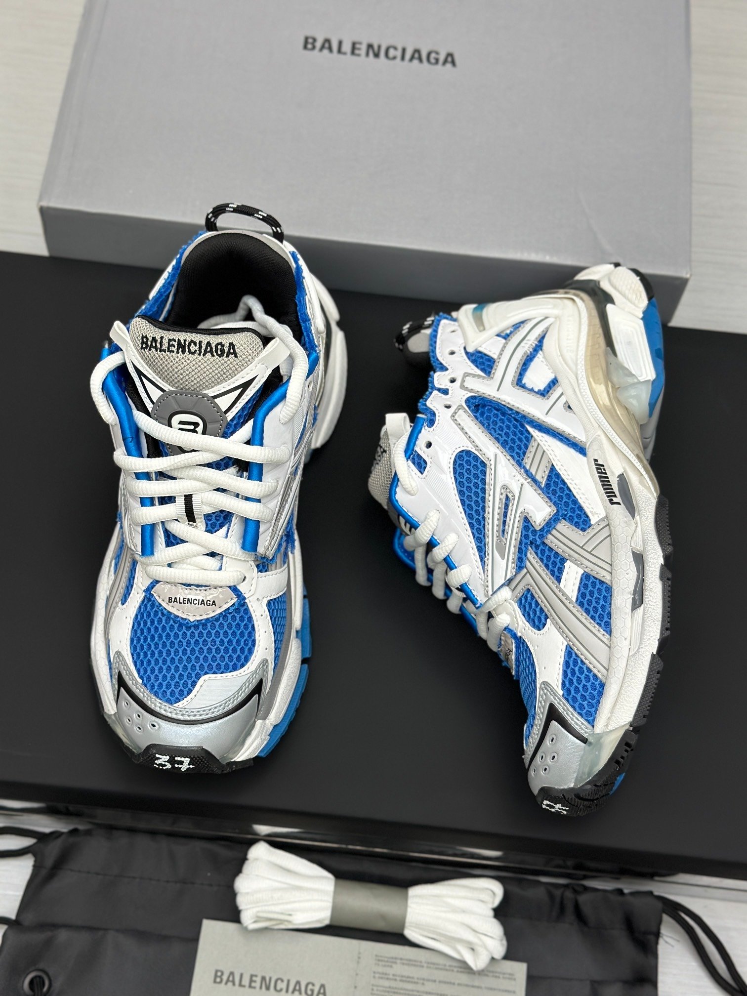 Runner Sneaker - Image 5
