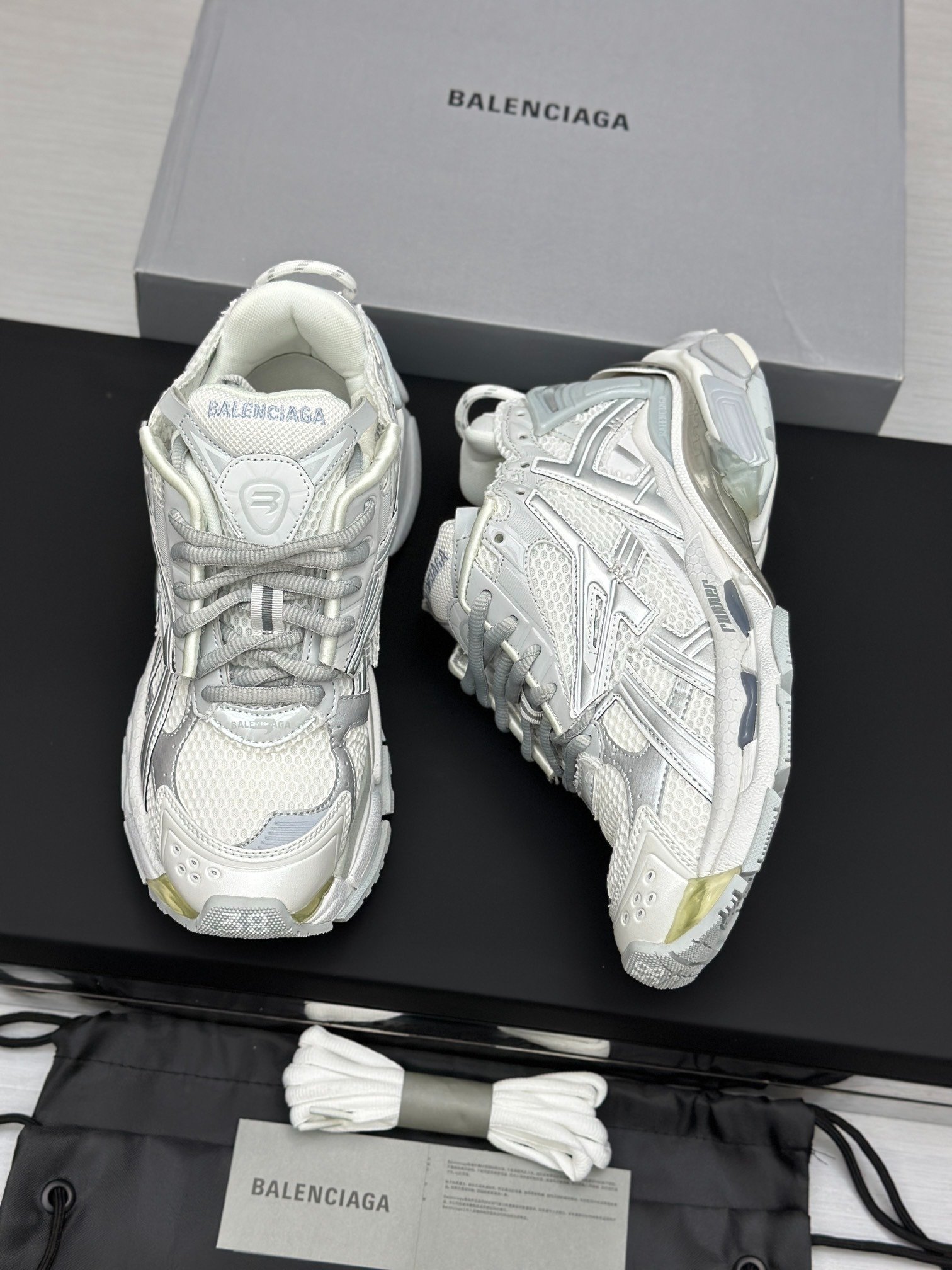 Runner Sneaker - Image 5