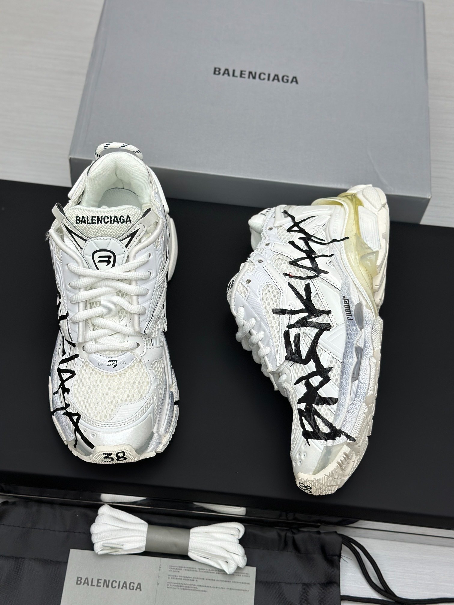 Runner Sneaker - Image 5